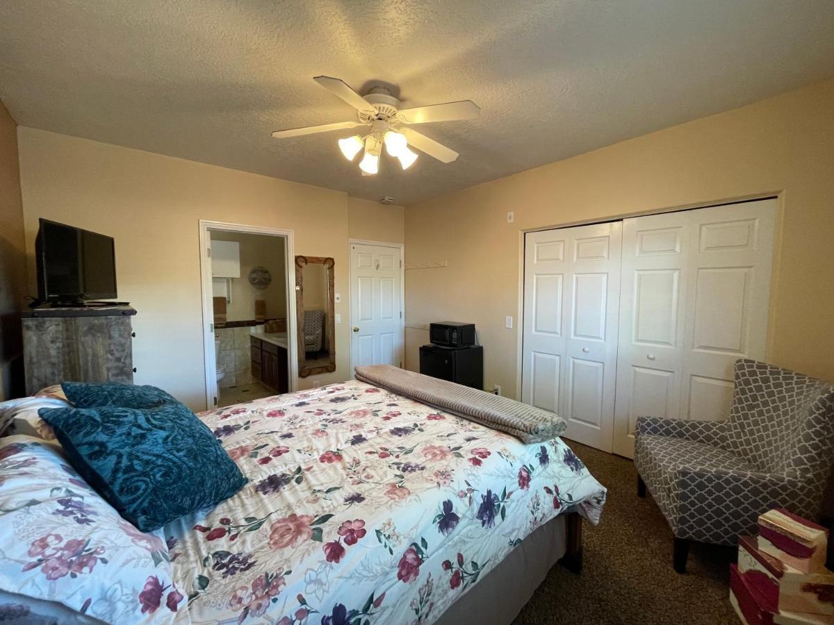 Zion'S Blue Sage Bed & Breakfast Hildale 外观 照片