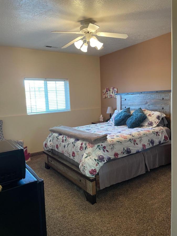 Zion'S Blue Sage Bed & Breakfast Hildale 外观 照片